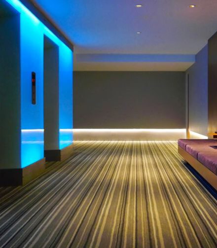 ไอเดียออกแบบไฟซ่อนบนฝ้าเพดานและผนังห้อง กับแผ่นคริสตัสบอร์ด (Crystal Board) รุ่น Translucent)