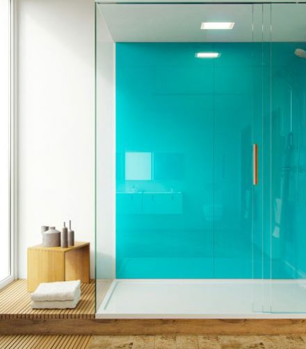 เพิ่มความโมเดิร์นให้ผนังห้องน้ำด้วยนวัตกรรมทดแทนกระจกสุดล้ำ Crystal Shower Wall